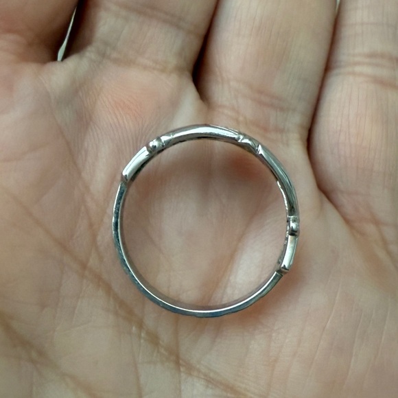 💍 14k White Gold Claddagh Ring – Timeless Irish Heritage Design - Picture 3 of 6